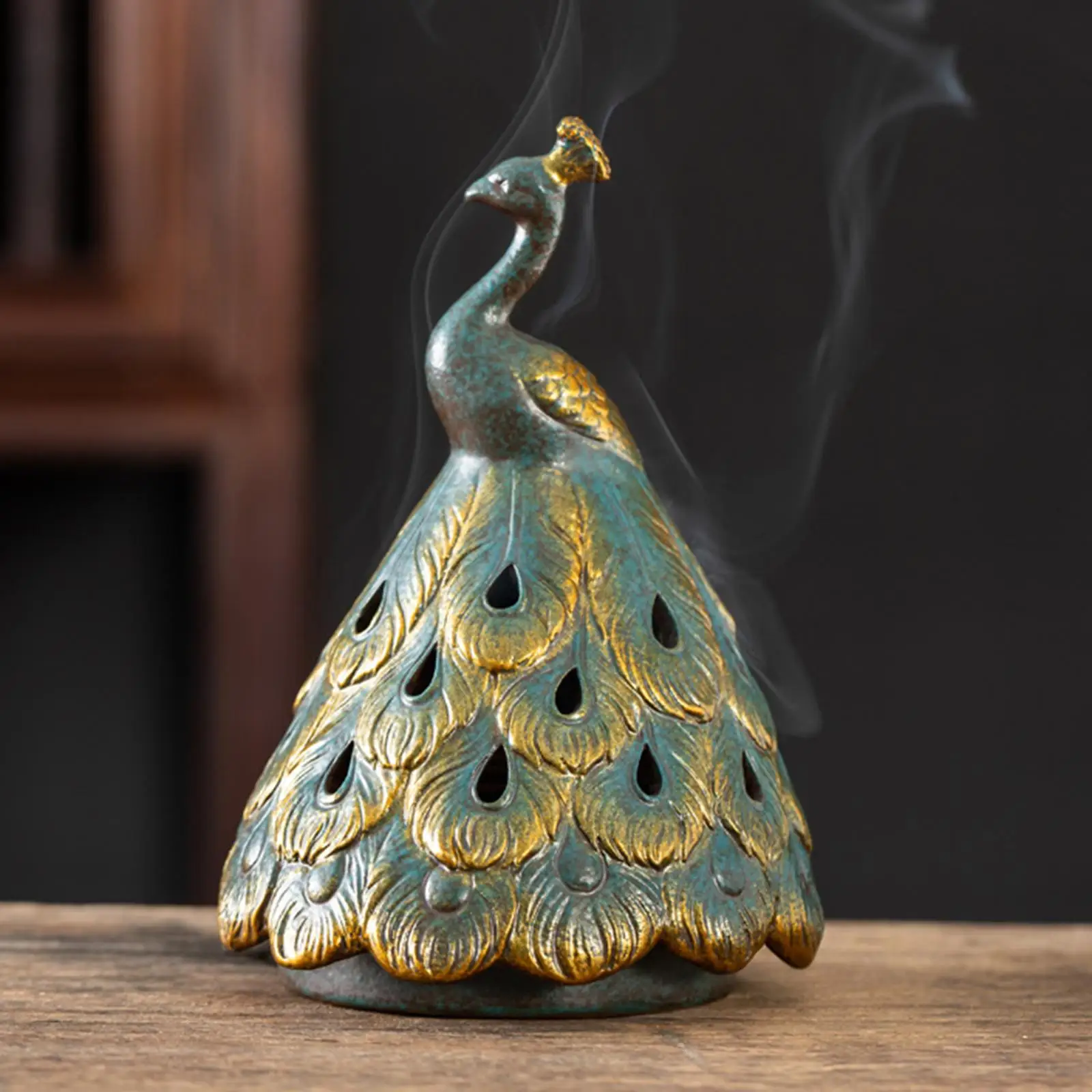 Traditional Peacock Figurine Incense Burner Decorative Handmade Tabletop Decoration for Home Hotel Teahouse Multipurpose