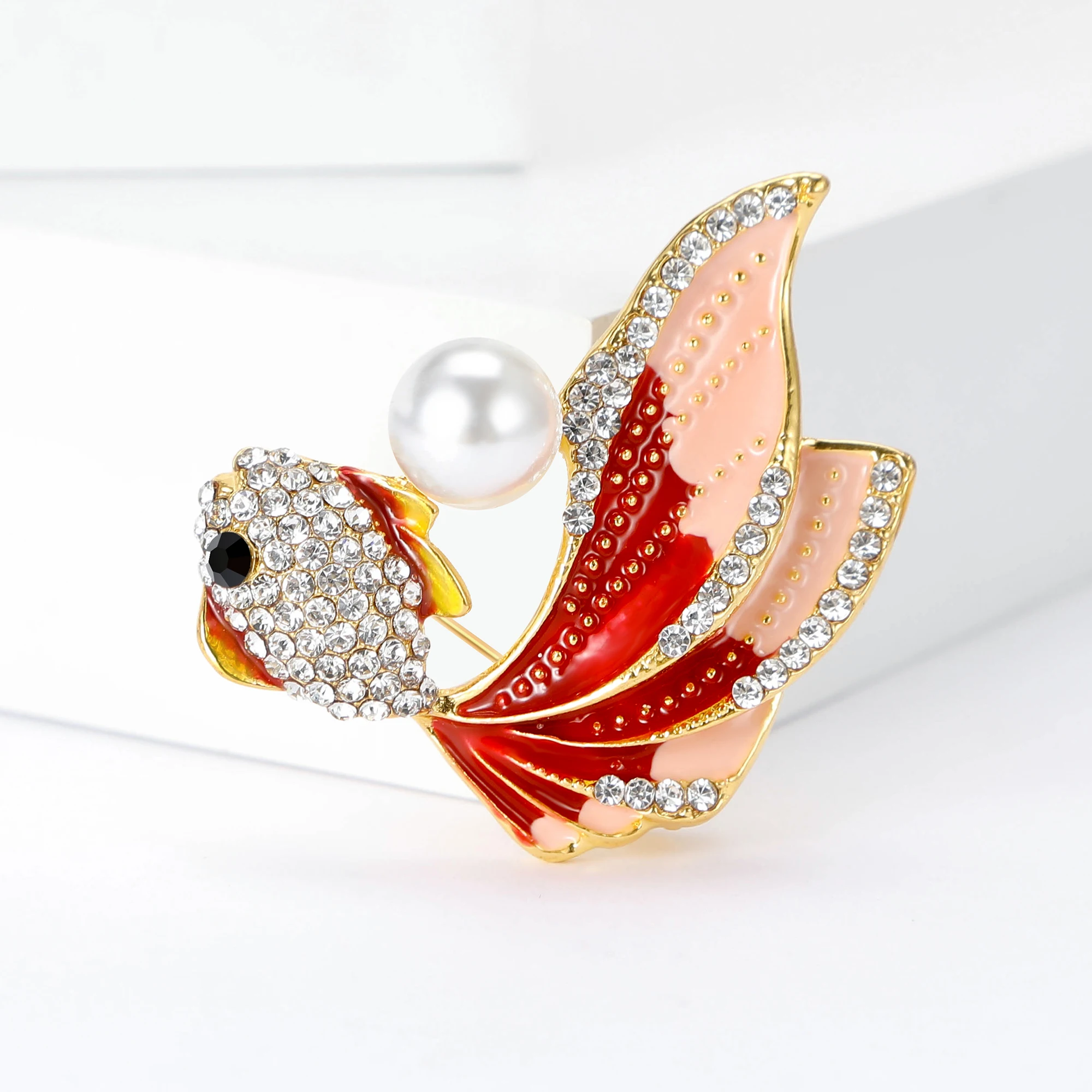 Cute Goldfish Brooches for Women Unisex Animal Pins Multi-color Available Casual Party Accessories Gifts