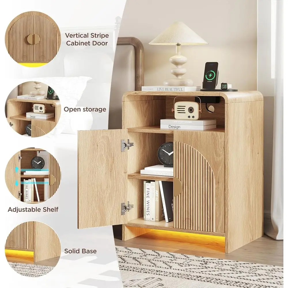 Table de chevet avec Station de recharge éclairée par LED, armoire réglable et porte cannelée, Table d'appoint moderne pour chambres à coucher