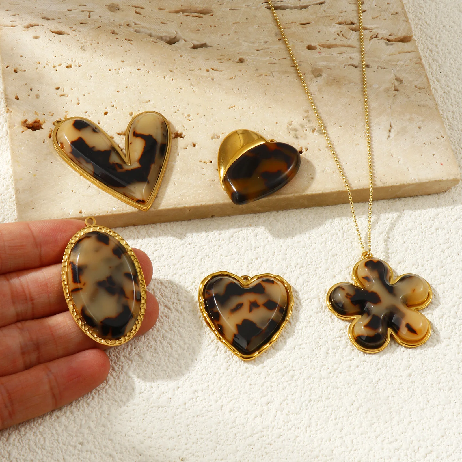 1 Piece 304 Stainless Steel & Resin Pendants 18K Gold Plated Coffee Leopard Print Heart Flower Oval Charms DIY Necklace Making