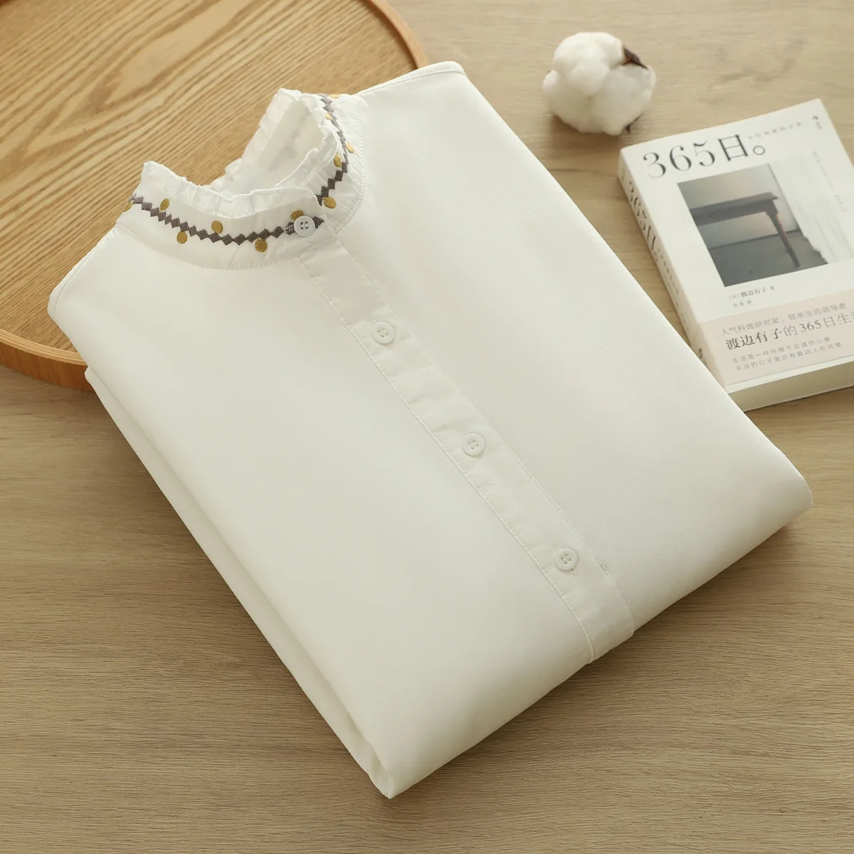 Nieuw herfst katoenen fleeceshirt met lange mouwen, dames opstaande ruches borduurwerk, Mori Girl warme losse blouse voor woon-werkverkeer T5O0114CC