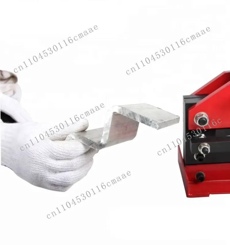 Machine à cintrer les outils de coupe de barres omnibus hydrauliques CWC-150V