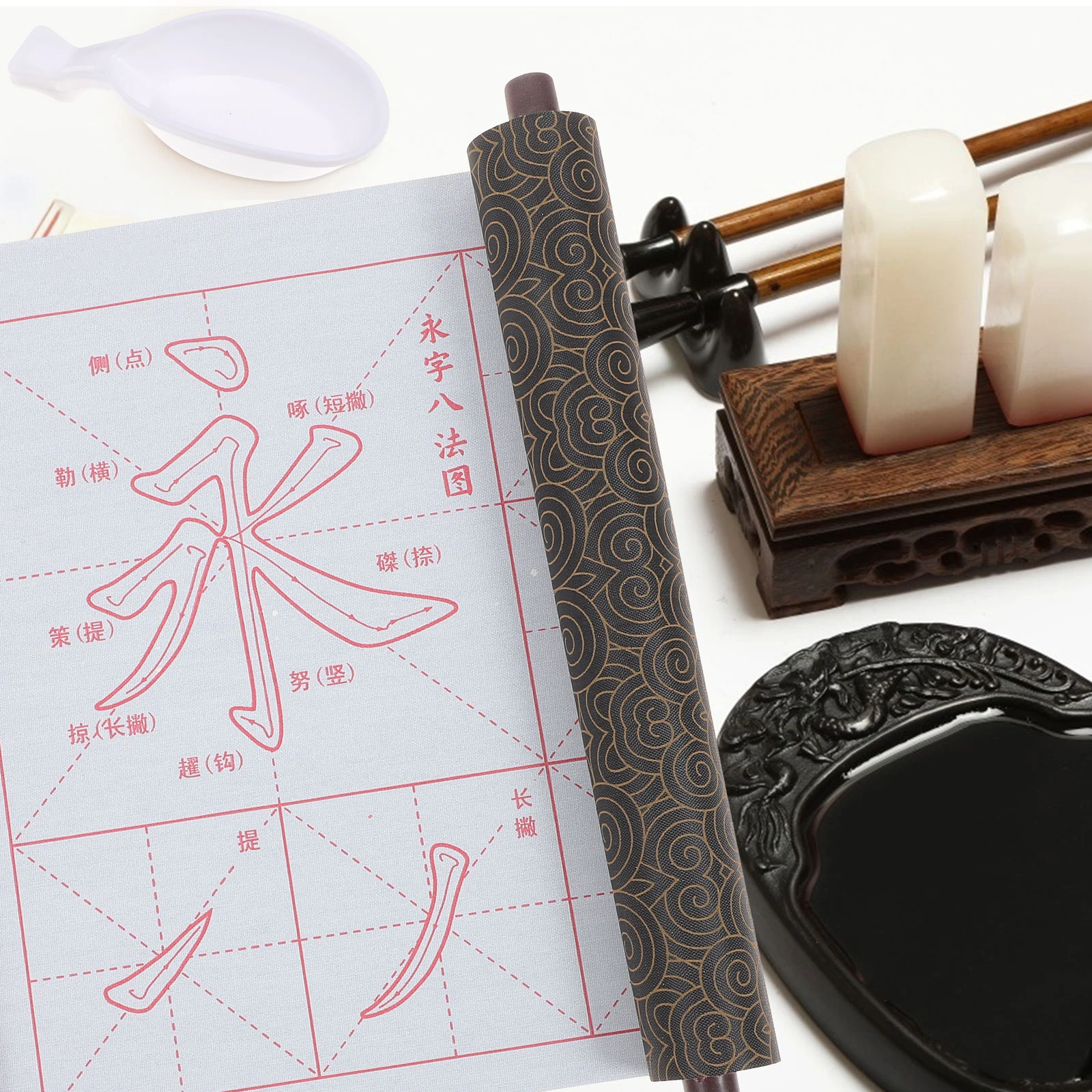 

1 set Water Set Durable Calligraphy Practice Brush Pen Reusable Disappearing Ink Light Weight Portable for Kids Students Adults