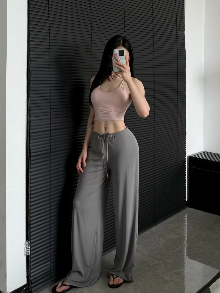 Loose straight leg sweatpants, comfy stretch material, versatile for sports training and street wear