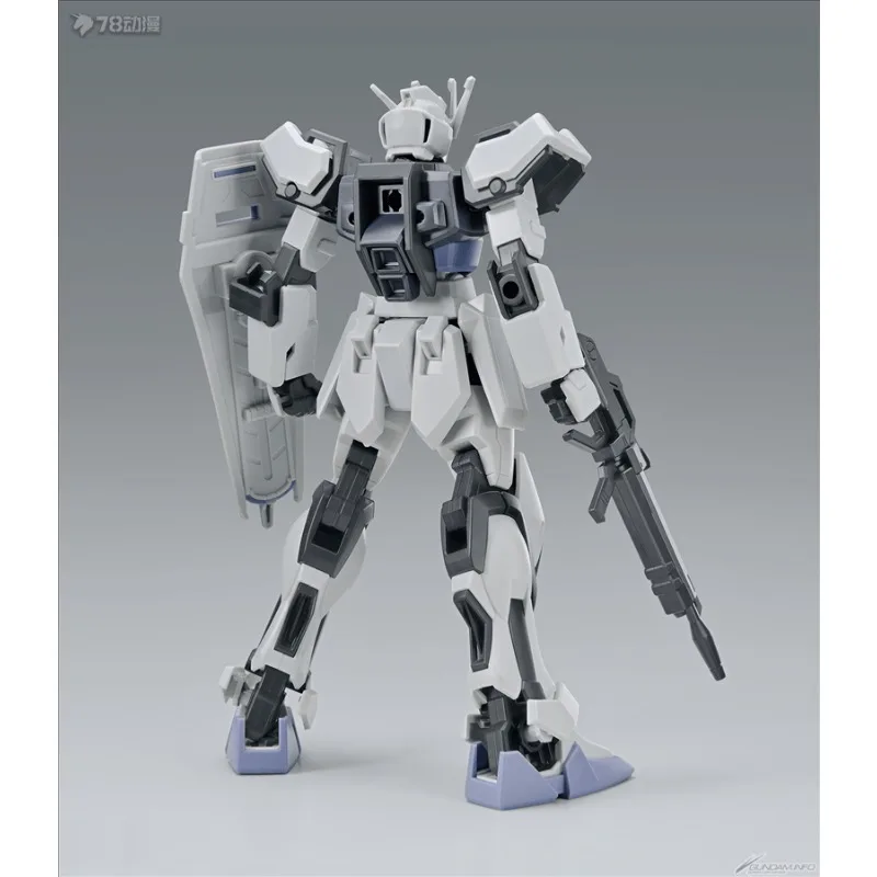 BANDAI Original ENTRY GRADE Series EG Gundam startet einen starken Angriff auf Gundam (intaktiven Modus). Kunststoff-Montagemodell