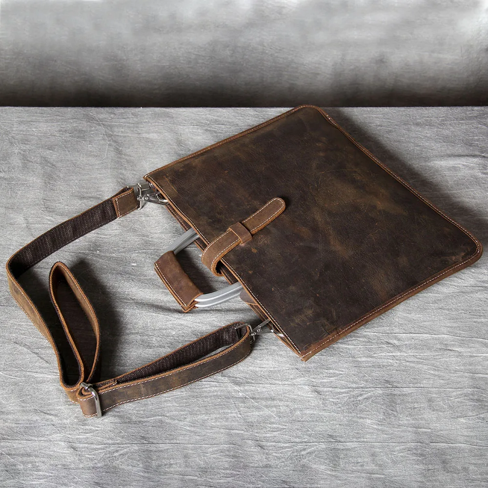 S.WORKER Schlichte Herrenhandtasche aus Vollnarbenleder | Klassische Herren-Aktentasche – Detail 14