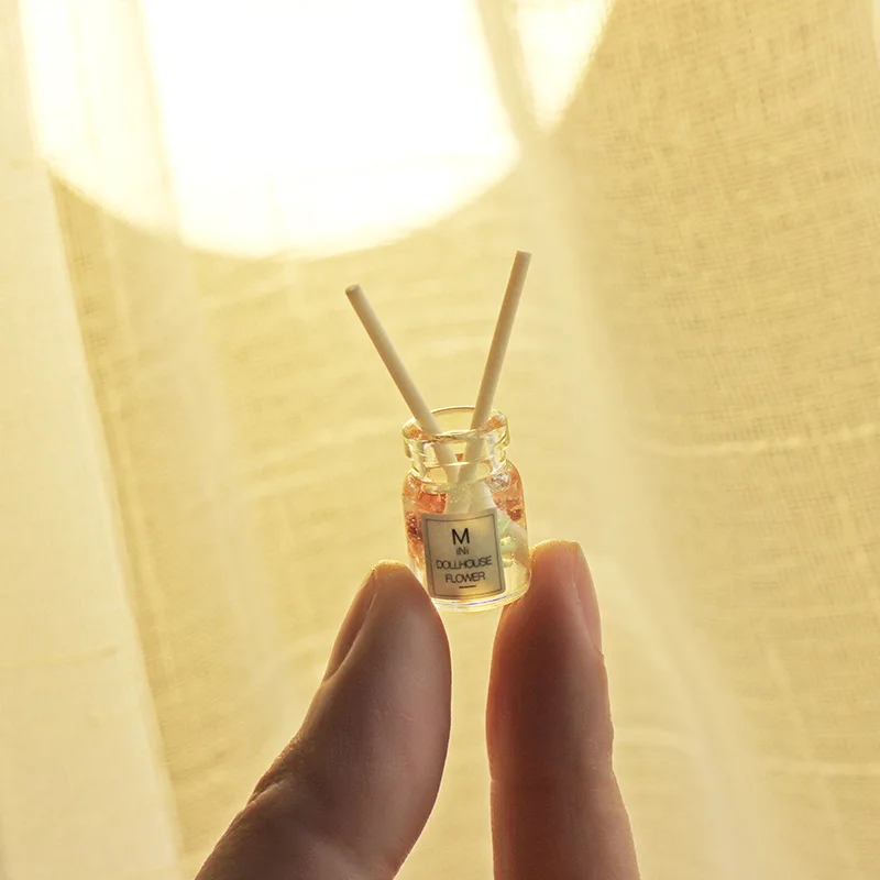 Ob11 Miniature1:12 Doll House Accessories Creative Simulation Glass Bottle Fragrance Dispenser Model Dollhouse Ornament Toys