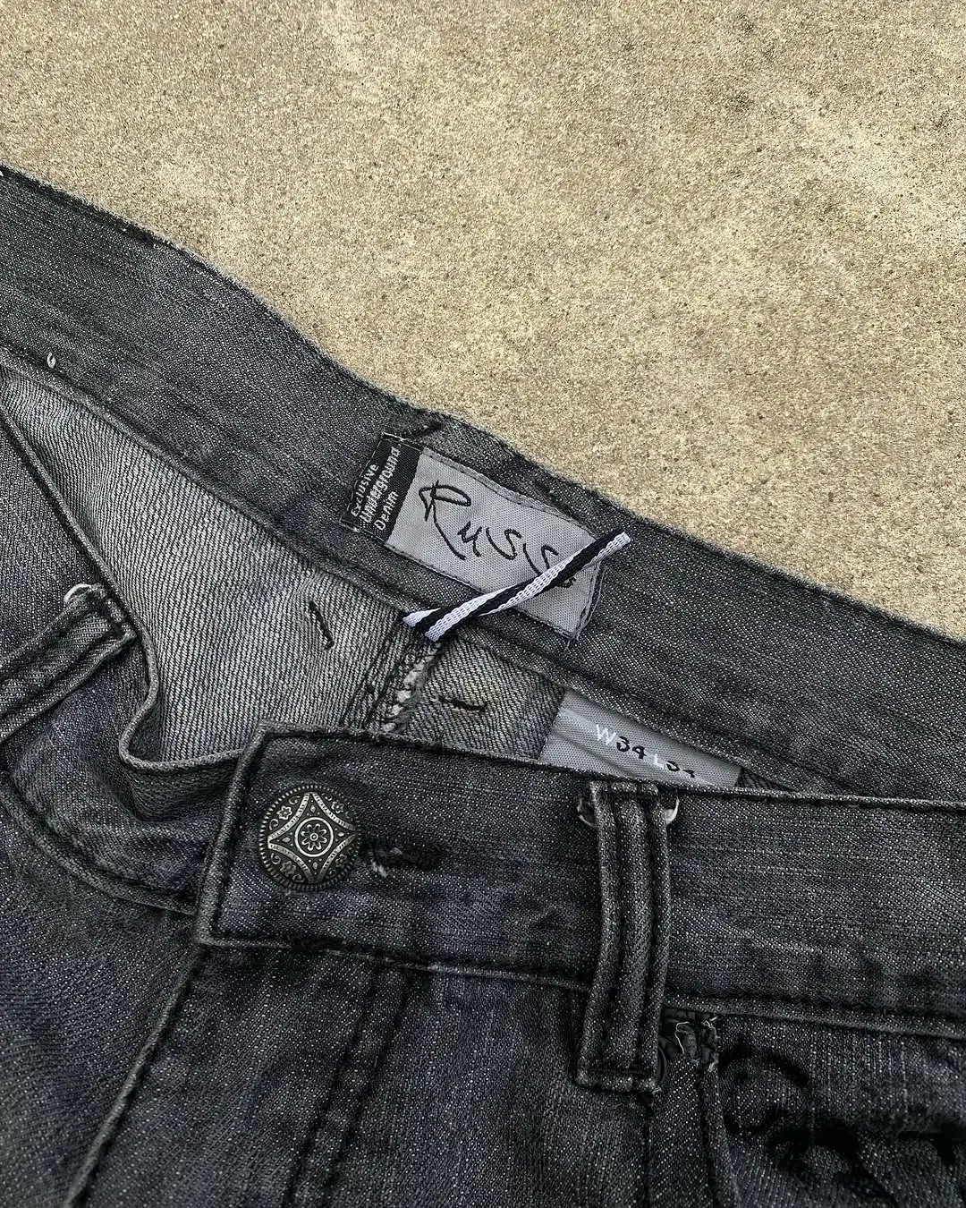 Harajuku stijl Nieuwe Hip Hop Gothic Geborduurde Rechte Jeans Mannen Streetwear Casual Oversized Dweilen Wijde pijpen Broek Paar Jeans