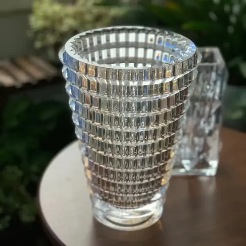 30cm Modern Crystal Glass Eye Vase Sparkling Cylindrical Square Pattern Large Tabletop Decoration for Wedding Home Hotel