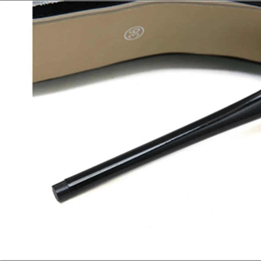 女性用パテントレザーパンプス、のぞき見つま先パーティーバックル、浅い女性の靴、プラットフォームの薄いヒール、女性のドレスシューズ、黒の作業靴、セクシー、2025