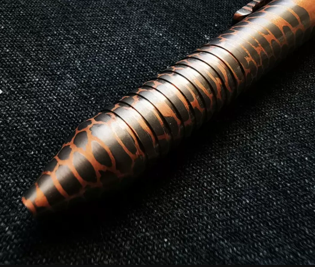 EDC Tactical pen superconducting 108mm * 10.7mm fitget decompression toy