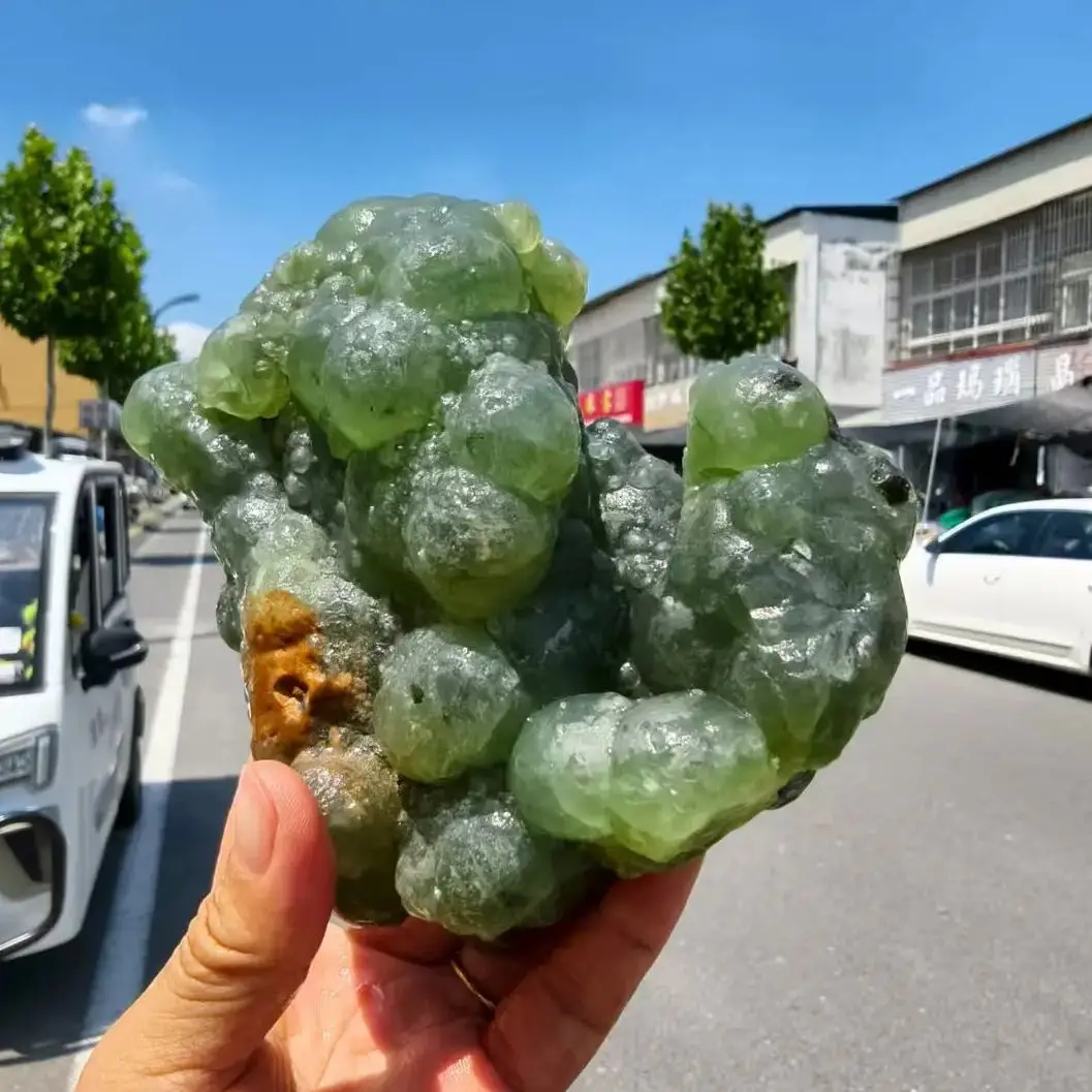 

Natural Green Chalcedony Grape Agate Cluster, Quartz Crystal Green Agate Cluster, Mineral, Reiki, Healing Stone