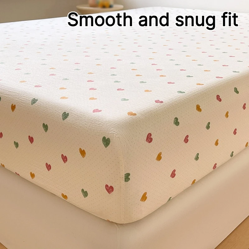 Double-Layer Gauze Fitted Sheet Colorful Heart Printed Mattress Cover Skin Friendly Breathable Bed Sheet with All Around Elastic