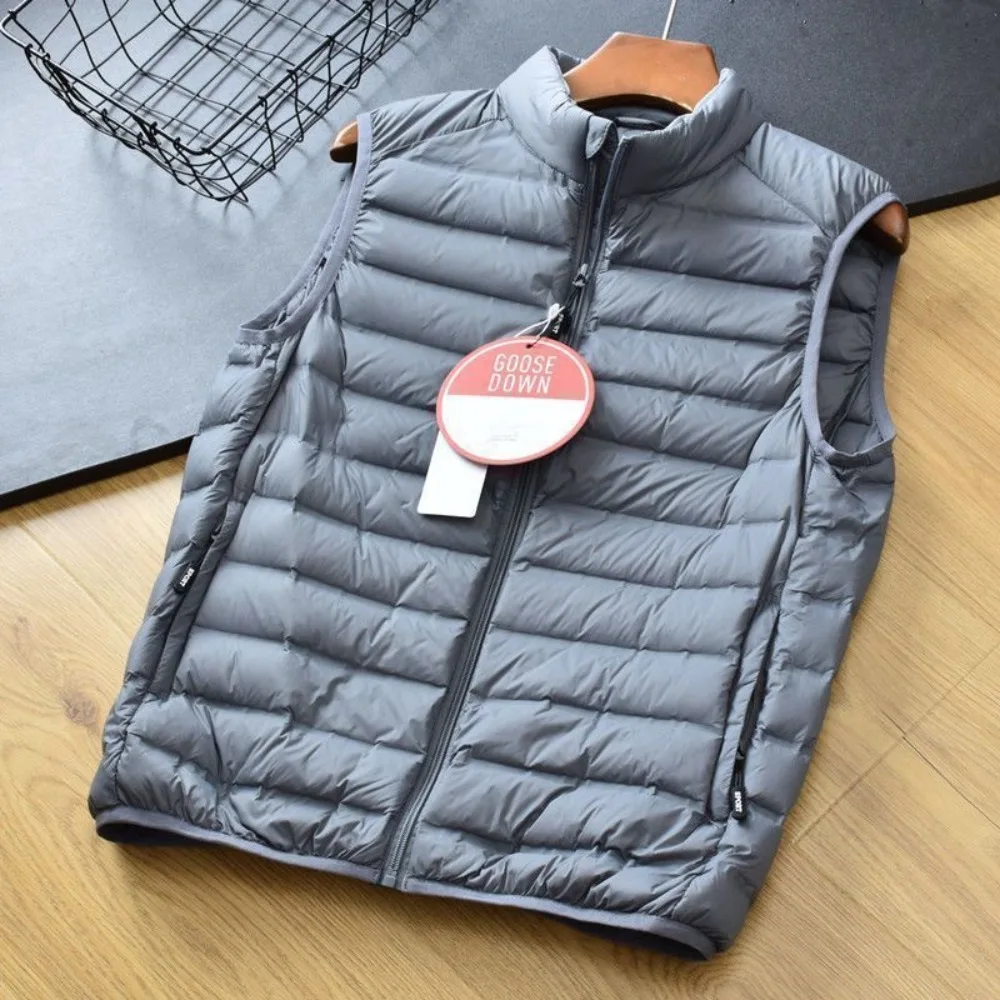 

New Unisex Lightweight Sleeveless Vest Middle Aged Layering Jacket Spring Autumn Winter Sports Wear Outerwear for Men Women
