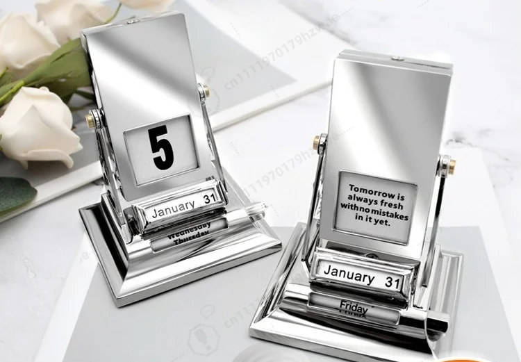 3D Metal Desk Calendar, Russian & English Perpetual Calendar, Creative Desktop Ornament for Office Decoration