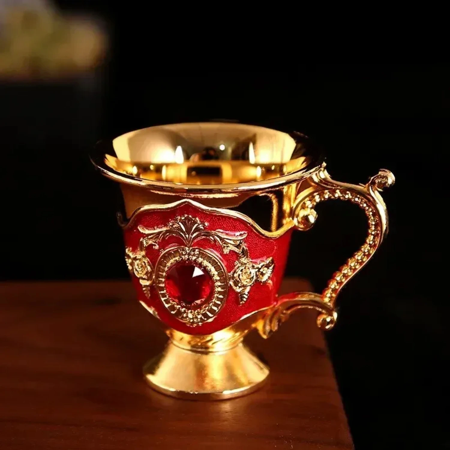 Elegant Classical Wine Set with Fashionable Metal Baijiu Cup, Intricate Alloy Pattern, and Stunning Gem Decoration for Creative 