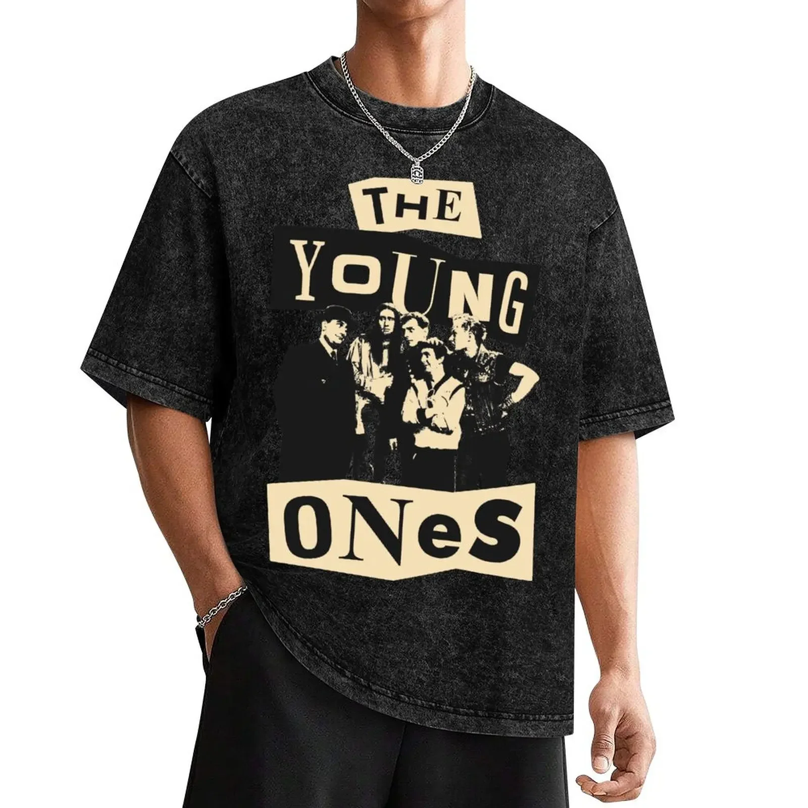 

The Young Ones UK Comedy Pink T-Shirt vintage t shirts boys animal print plain rapper graphic tees black t shirts for men