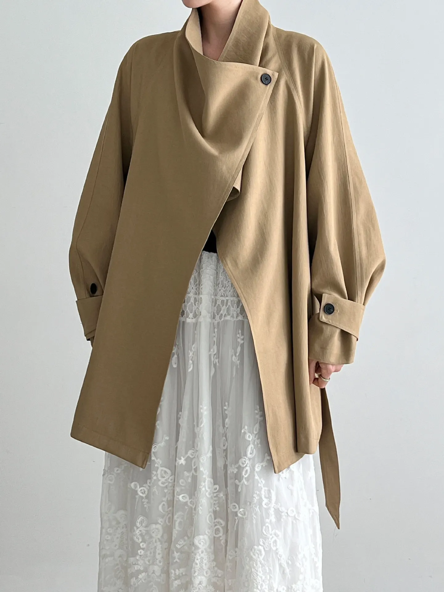 

BJTZ Women Vintage Ruffle Big Lapel Trench Coat Elegant Oversized Long Coat Outerwear Spring Autumn