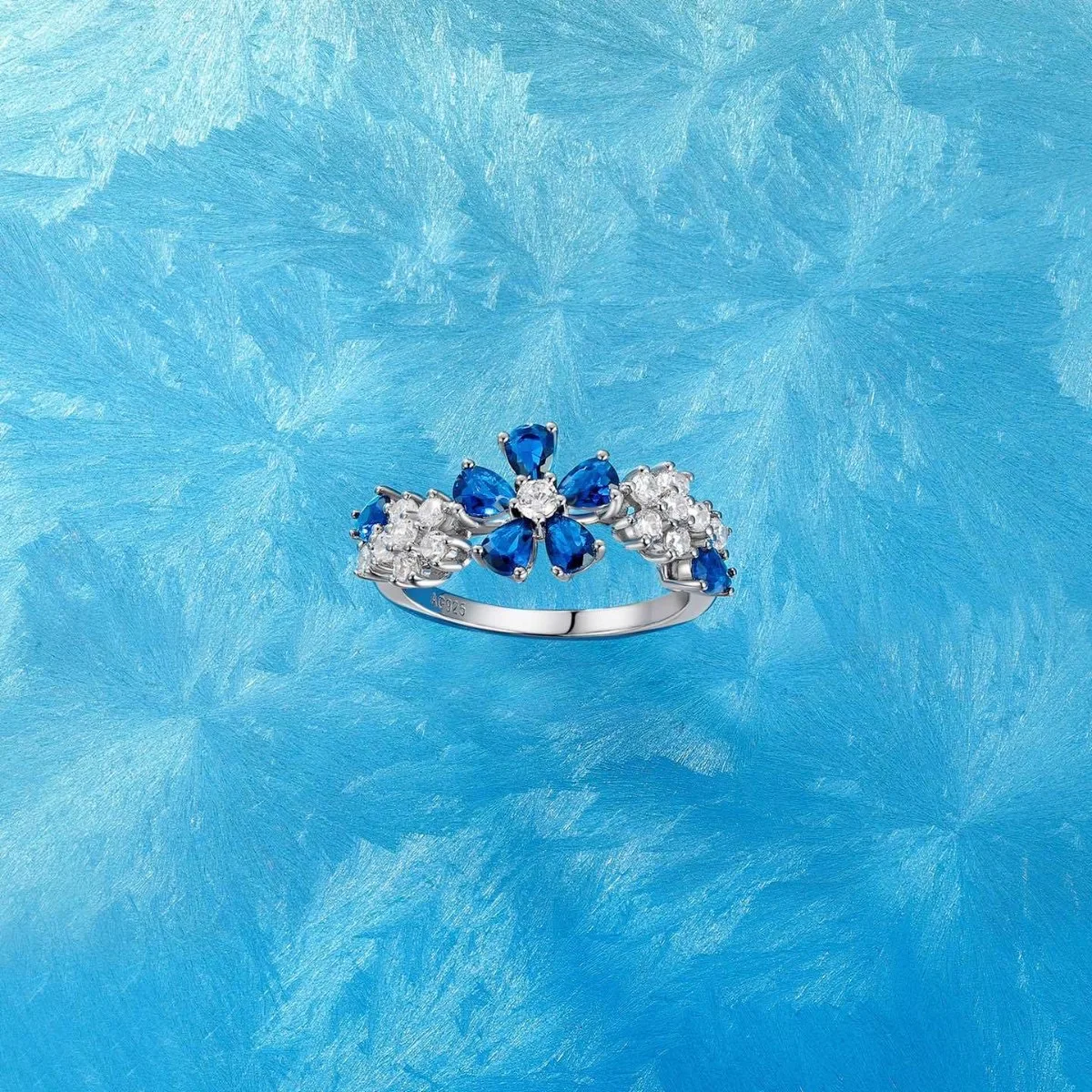 

2025 Fashion Boutique Classic Hot Selling European Exquisite Elegant Blue Flower Shining Ring Socialite S925 Ring Party Gift