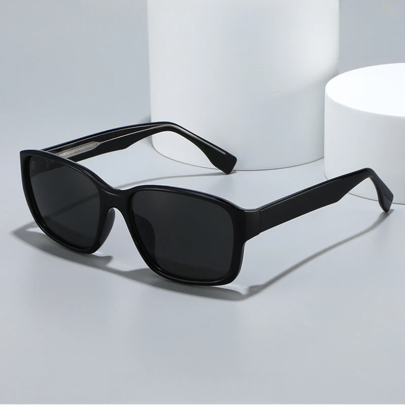 2026 Hochwertige UV400 Eckige Sonnenbrille für Damen und Herren Qualitäts-Edelstahlkern CP-Rahmen