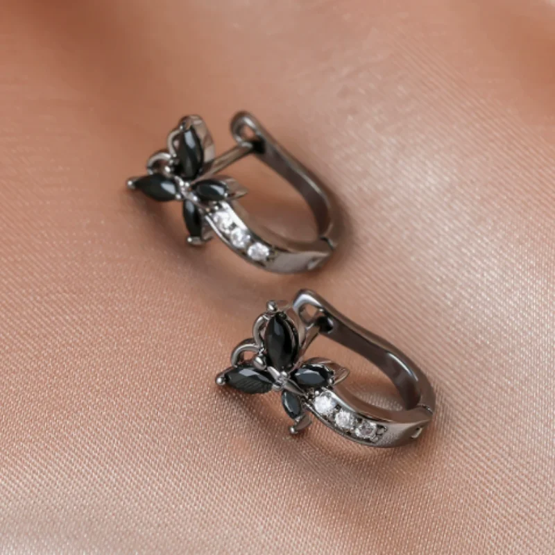 European and American New Retro Countryside Style Edge Set Zircon Butterfly Ear Buckle Women's Design Sense Jewelry Accessories