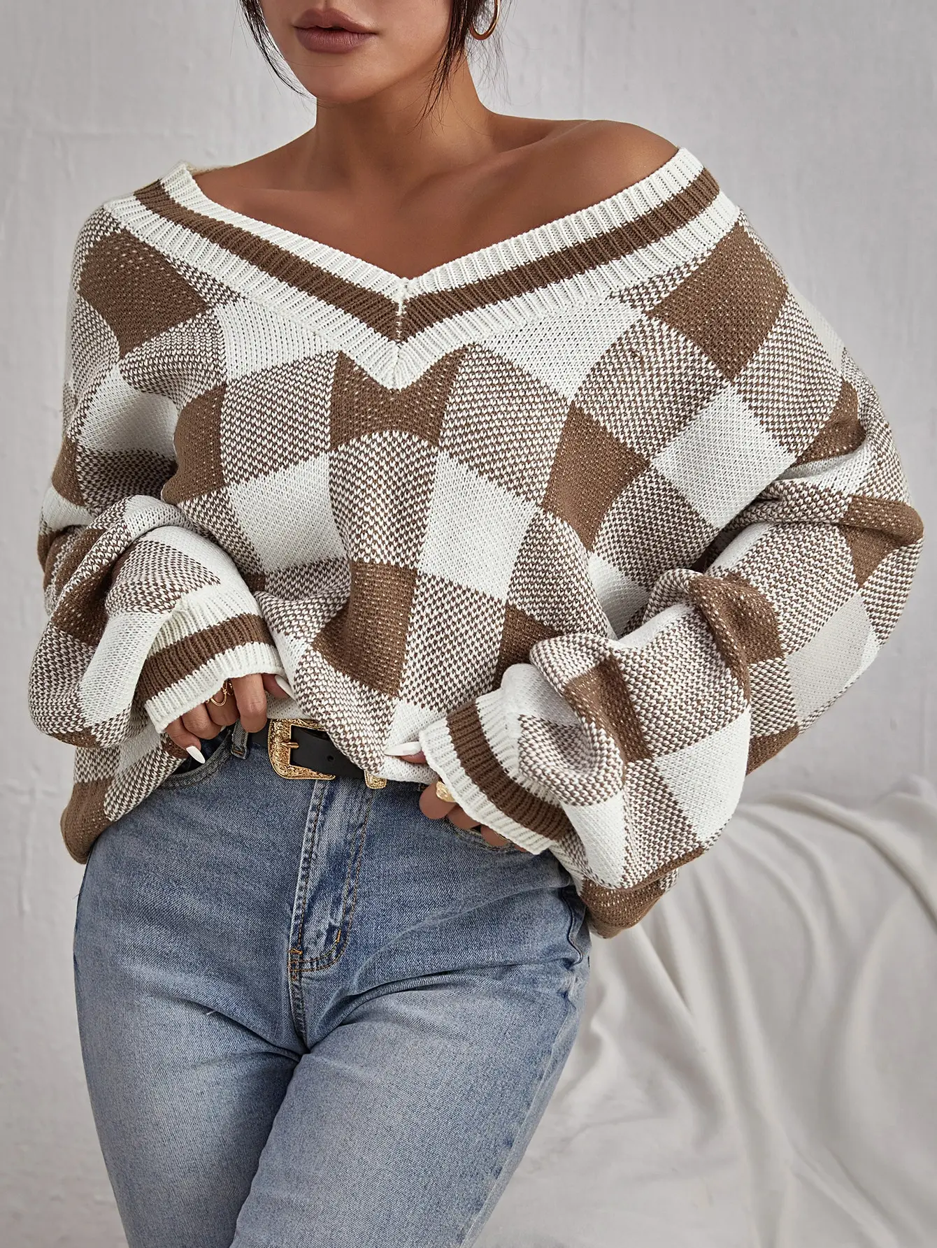 

Women's V-Neck Drop Shoulder Plaid Knit Sweater with Bell Sleeves, Casual Fall Winter Top