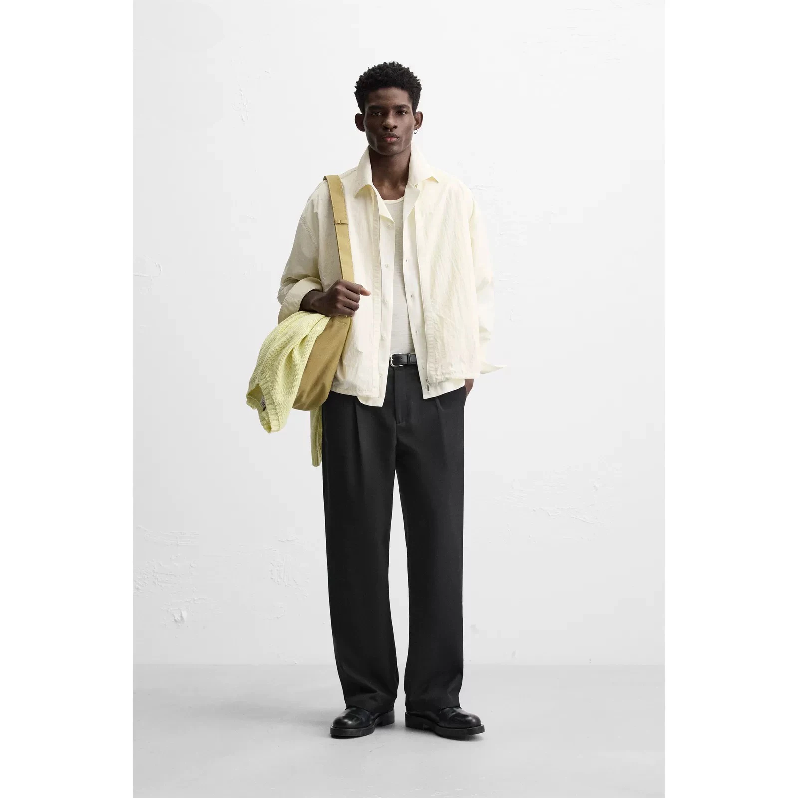 Spring 2025 Men's Lightweight Tech Fabric Zipper Casual Comfortable Shirt Jacket Thin Long Sleeve Flip Collar Standard Length