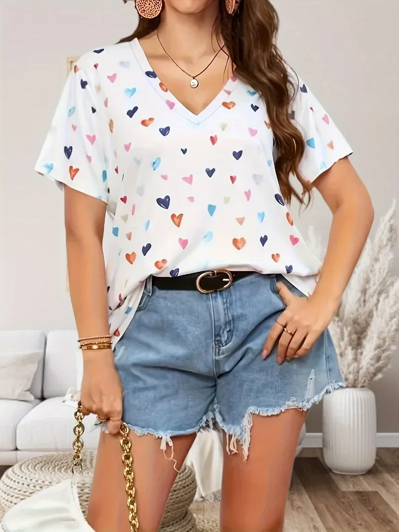 

Plus Size 1XL-5XL Women's Peach Heart Printed T-shirt Top Breathable Fashion V-neck Casual T-shirt