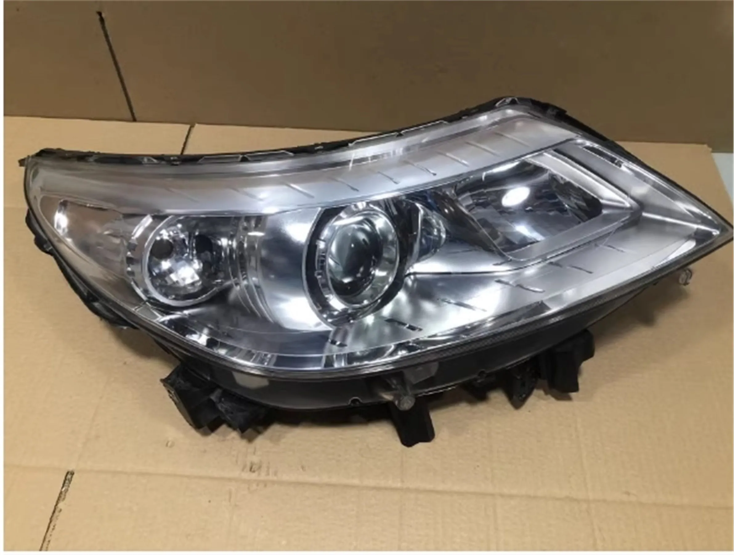 Front Headlight Head Light Headlamp for Renault Latitude DRL Daytime Running Light Turn signal