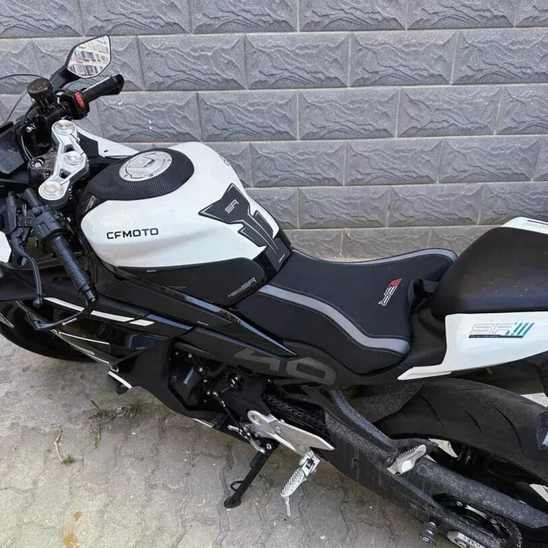 

Для CFMOTO 450SR 450 SR 450SS 2024 2023 CF450-6 мотоциклетная оригинальная заводская модифицированная подушка сиденья с подъемом/редуктором