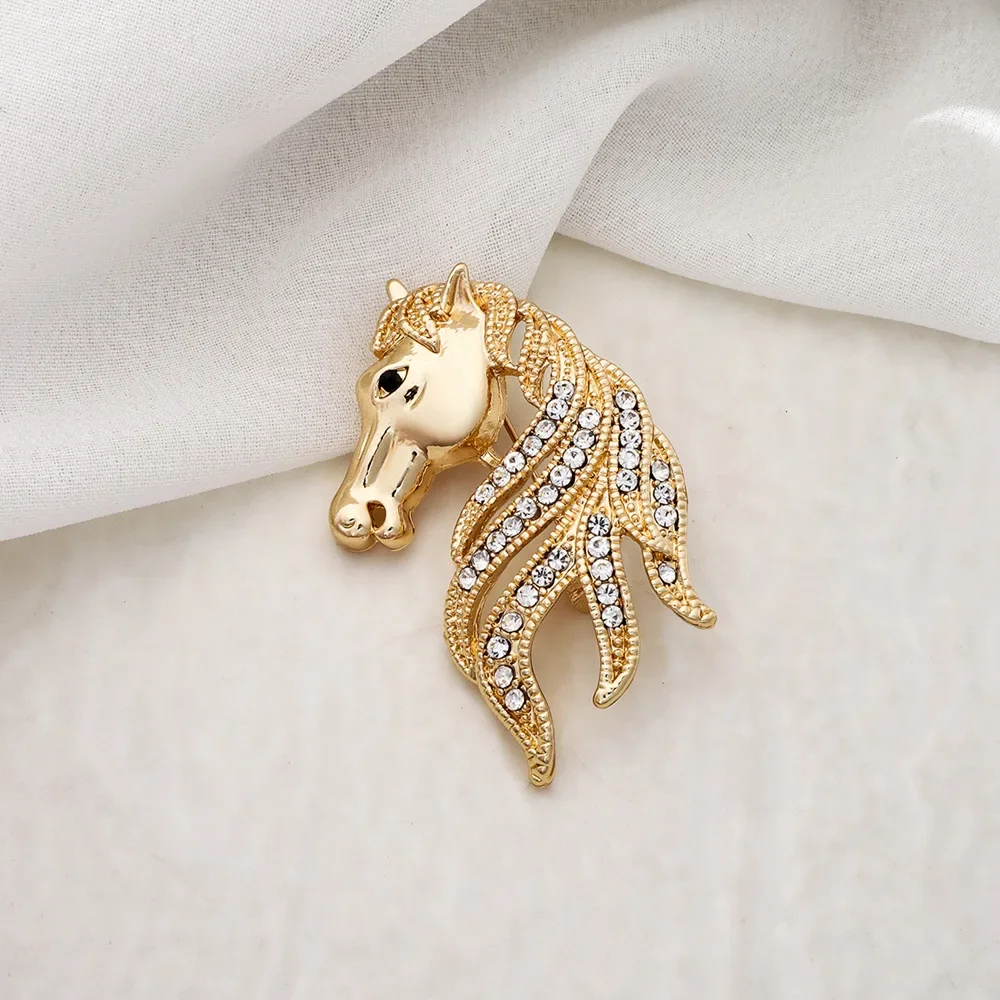 Exquisite Zircon Horse Head Animal Brooch for Men and Women Suit Dress Badge Pin Fashion Business Party Jewelry Gift