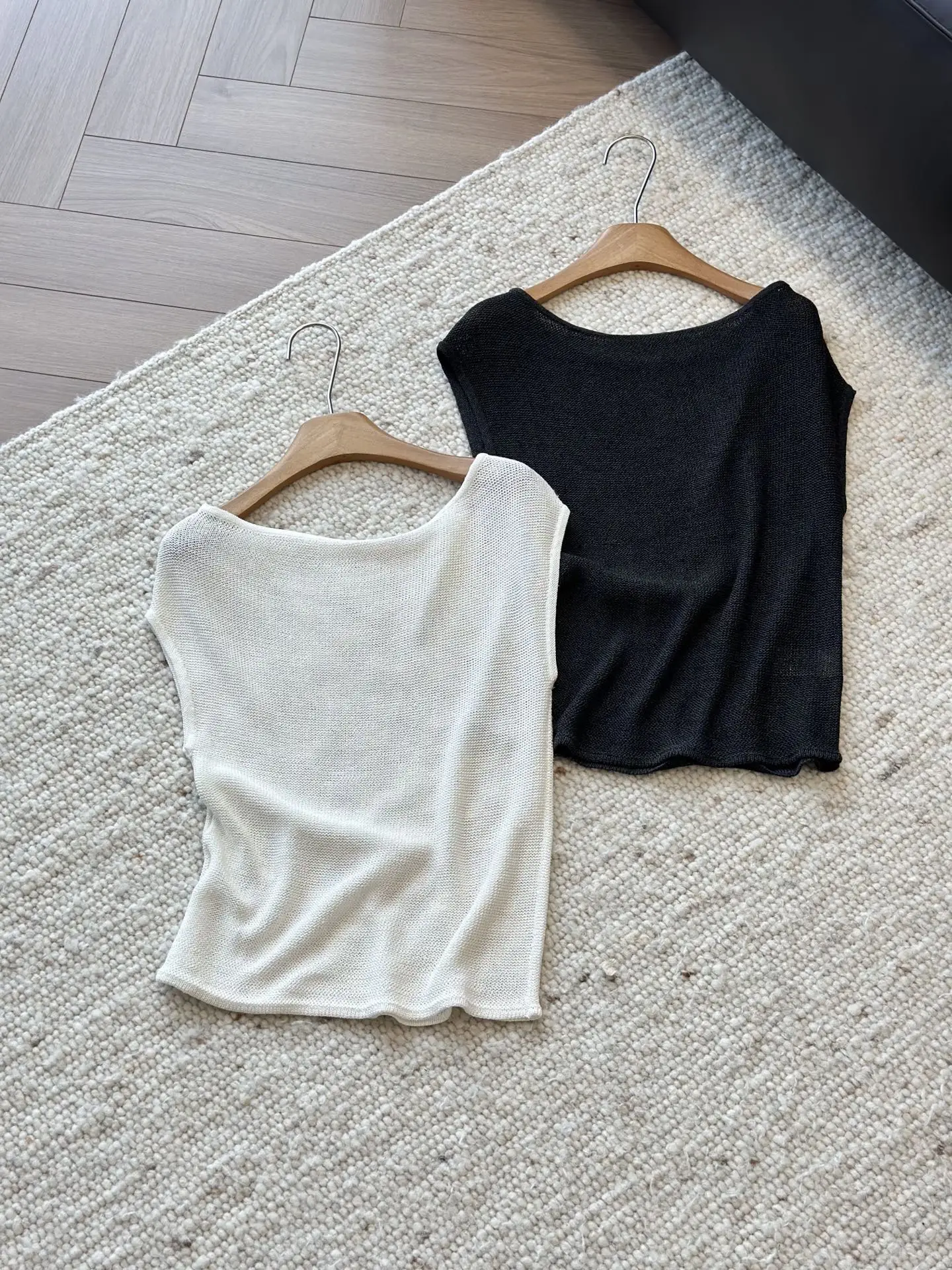 

Solid One Shoulder Top For Women High Quality Minimalist Knitwear 2025 New Hot Sale Short Sleeve Tops