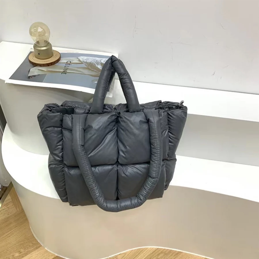 Fashion Large Tote Padded Handbags Designer Quilted Women Shoulder Bags Luxury Nylon Down Cotton Crossbody Bag Winter Purse 2023