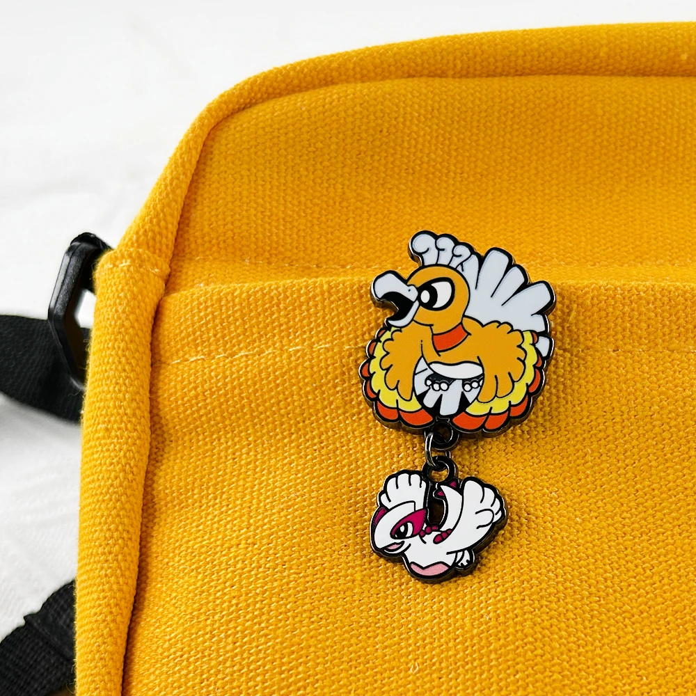 Niedliche Emaille-Anstecknadeln mit mythischen Kreaturen, Fantasy-Abenteuerspiel-Accessoire, RPG-Brosche, Geschenke für Gamer-Fans, Sammlerstücke, Souvenirs – Detail 7