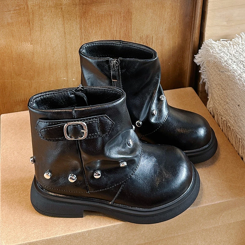Little Girls Leather Boots with Rivets Buckle 2026 New Winter Kids Warm-lined Ankle Boots Non-slip Classic Punk Style Footwear