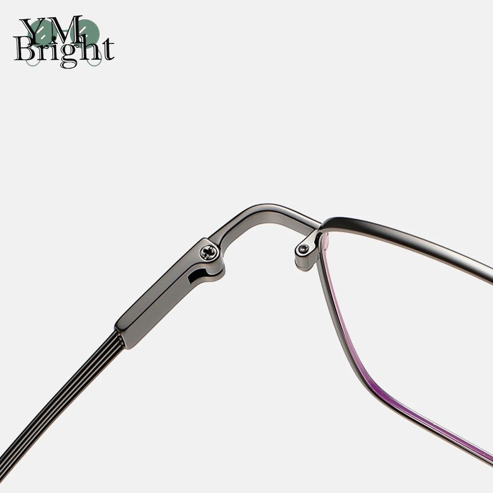 Occhiali da vista con montatura in titanio puro con corno di mucca naturale fatti a mano, occhiali da vista per miopia, occhiali da vista con montatura quadrata da lavoro