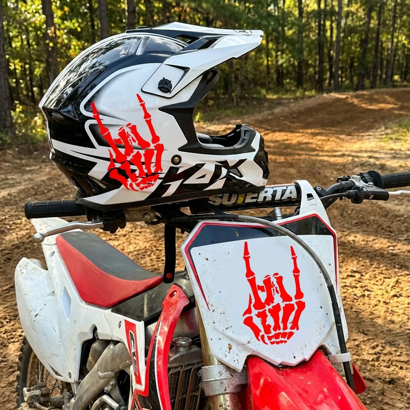 

Gothic Skull Hand Decal Middle Finger Vinyl Sticker For 390 S1000RR ADV 125 160 Motorcycle Car Window Laptop Universal