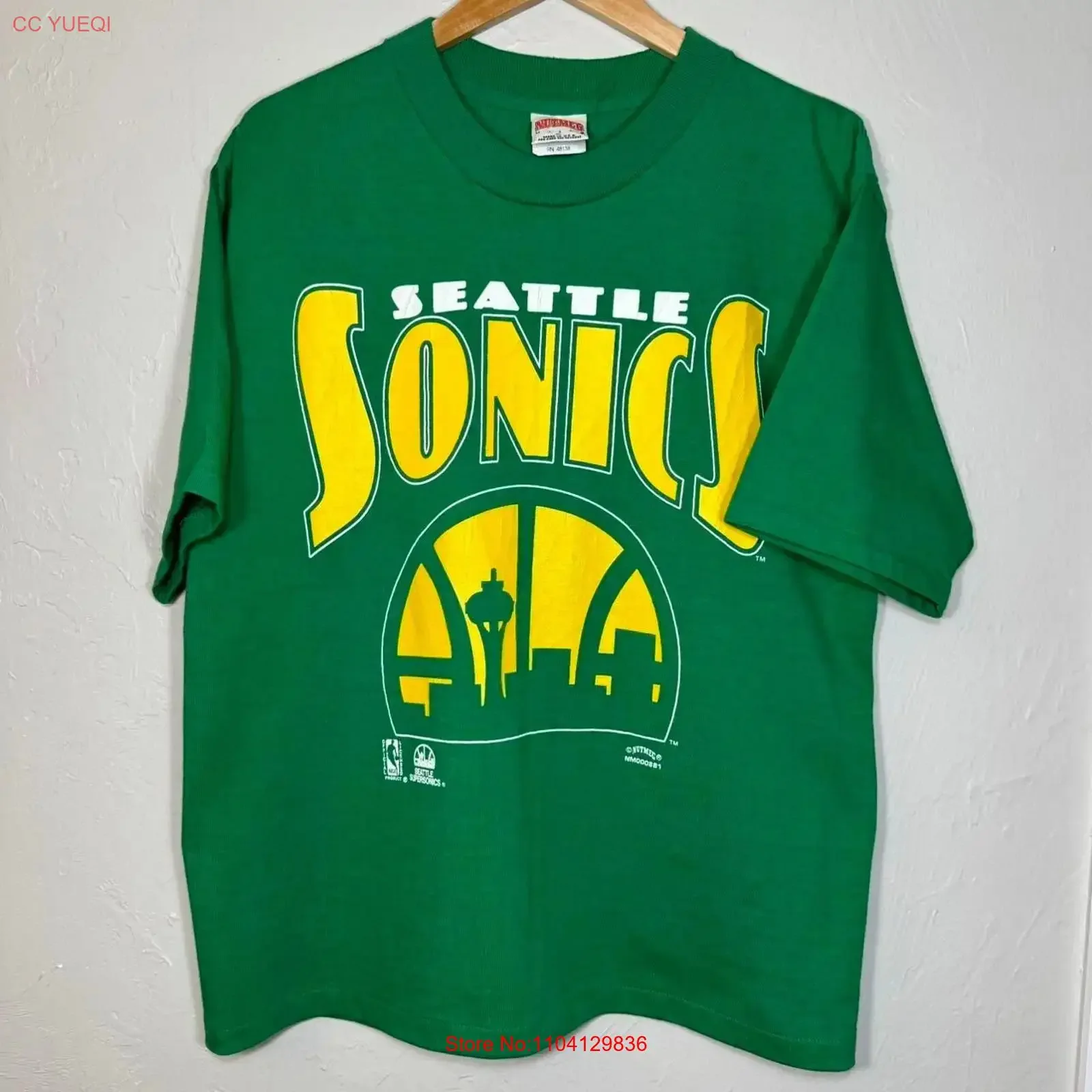 Vintage XL 1990s Seattle Supersonics Nutmeg Big T Shirt vintage Washed Breathable designer clothes Stylish homme graphic