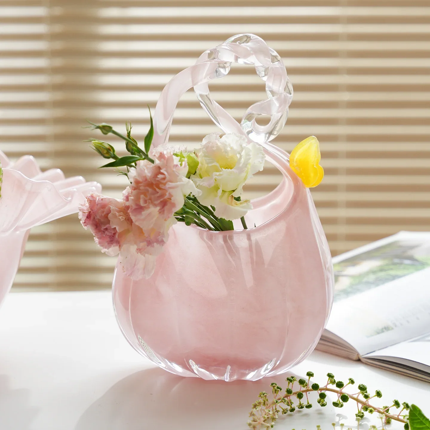 Creative Vintage Color Block Pitcher Basket Vase French Handmade Colored Glaze Glass Vase Floral Arrangement Flower Pot Home Orn