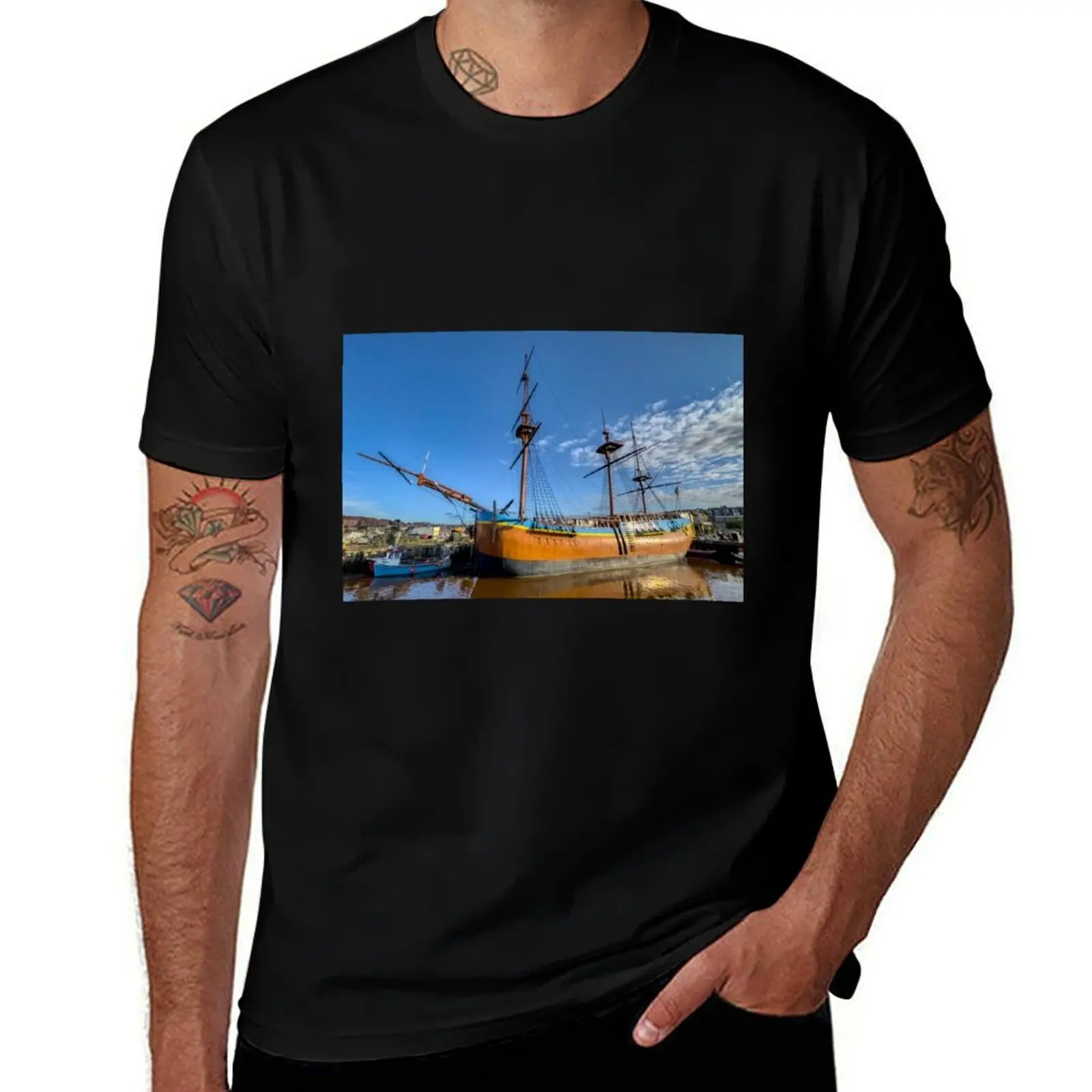 HM Bark Endeavour Whitby Harbour T-Shirt Summer Print Short Sleeve Tee T-Shirt