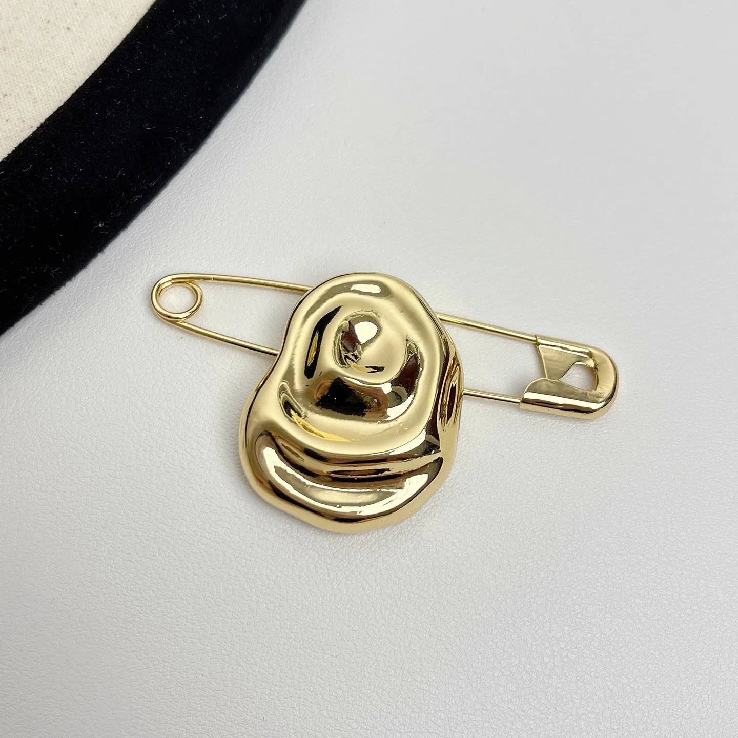 

Элитная брошь-цветок в форме облака, изысканный аксессуар для утяжки талии, украшение для делового костюма/пальто