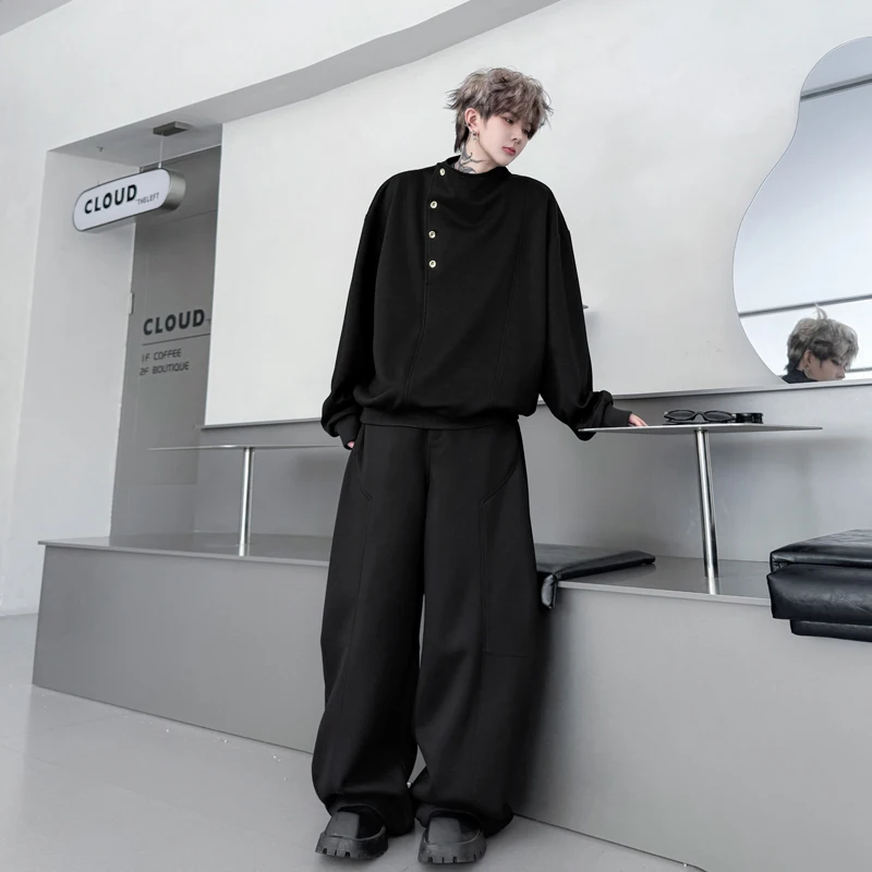 

Мужской повседневный комплект из худи и брюк с декоративными пуговицами, осень 2025 – модный и стильный.