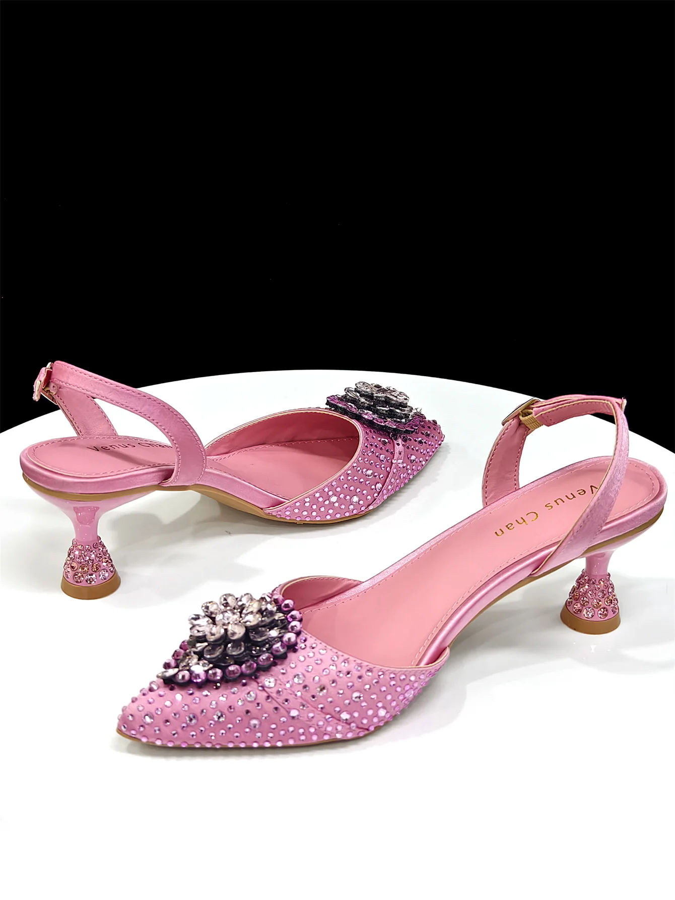 Fashion Pink Color New Coming Pointed Mature Style Ladies Sandals Shoes Matching Bag Set For Women Dress Party Pump