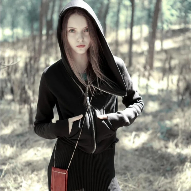 

Женская приталенная шерстяная куртка-пэчворк для осени и зимы 2026 года