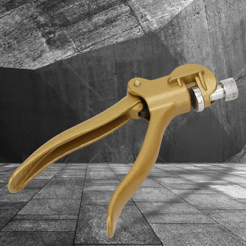 

Portable Saw Teeth Set Tool Anvil Design with Magnifying Glass Sawtooth Dresser Zinc Alloy Pulling Pliers Saw Set Hand Tool