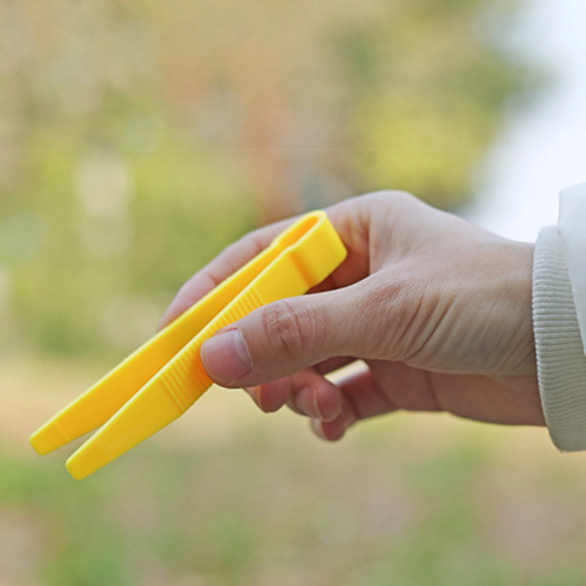 Pinset plastik warna-warni anak-anak, 10 buah pinset Motor halus pelatihan sensorik untuk kerajinan dan mainan anak-anak alat draf buatan tangan rumah