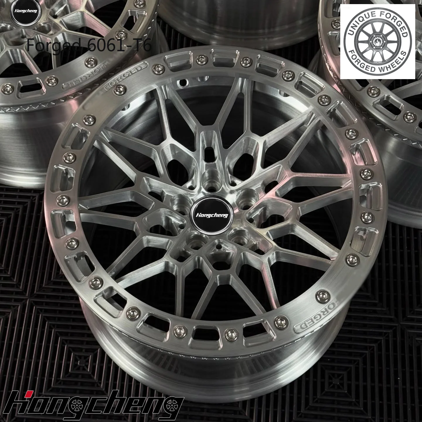 

Новая модель 26-дюймовых полированных дисков Custom Polished Beadlocks 18x10 5x120 5x114.3 Performance Rims для