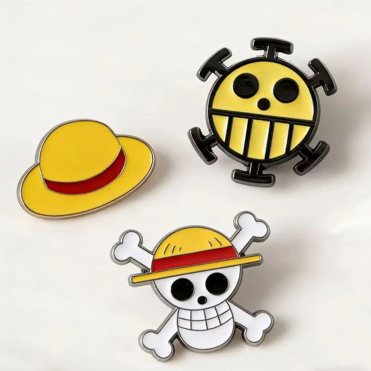 Broche de Metal de Monkey D. Luffy de Dibujos Animados, Pin Creativo de Esqueleto, Figuras de Acción de Anime, Juguetes, Insignias, Accesorios de Joyería, Regalos para Niños