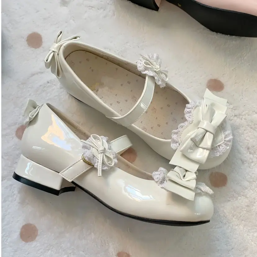 Lolita Kawaii Mary Janes scarpe donna stile giapponese fiocco dolce femminile Chic scarpe a punta tonda causali a forma di cuore estate