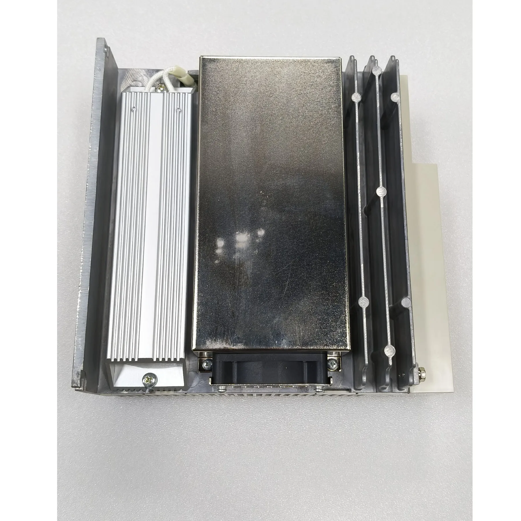 Servo Drive UD1AP3-200N-1KD-2XA-N com garantia